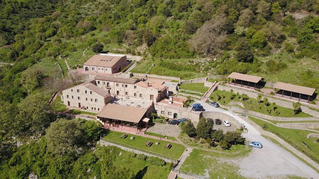 Masseria Rocca Di Gonato Vakantieboerderij *
